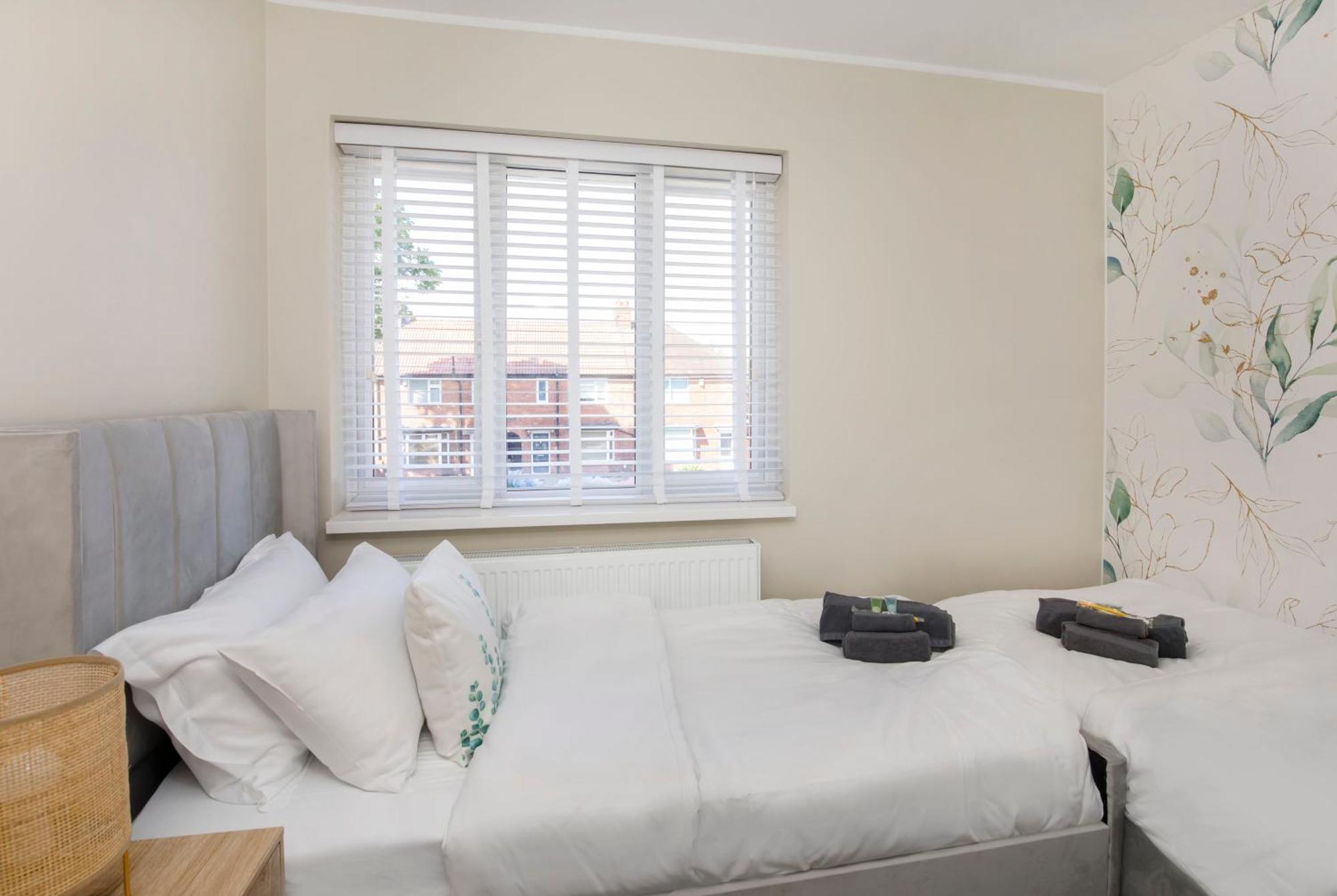 The Dodsworth Modern 4 Bedroom House, Sleeps 8 York Exterior photo