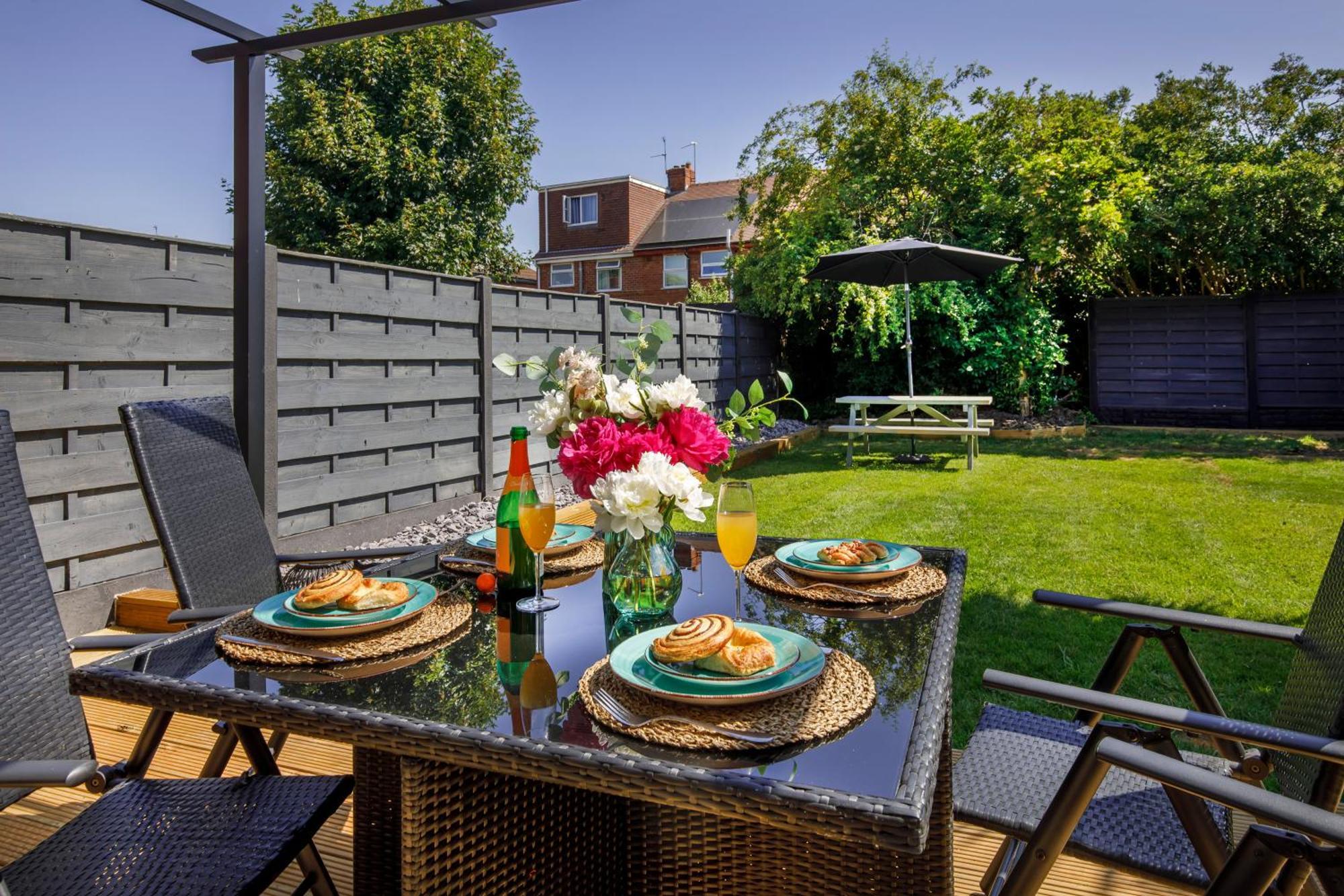 The Dodsworth Modern 4 Bedroom House, Sleeps 8 York Exterior photo