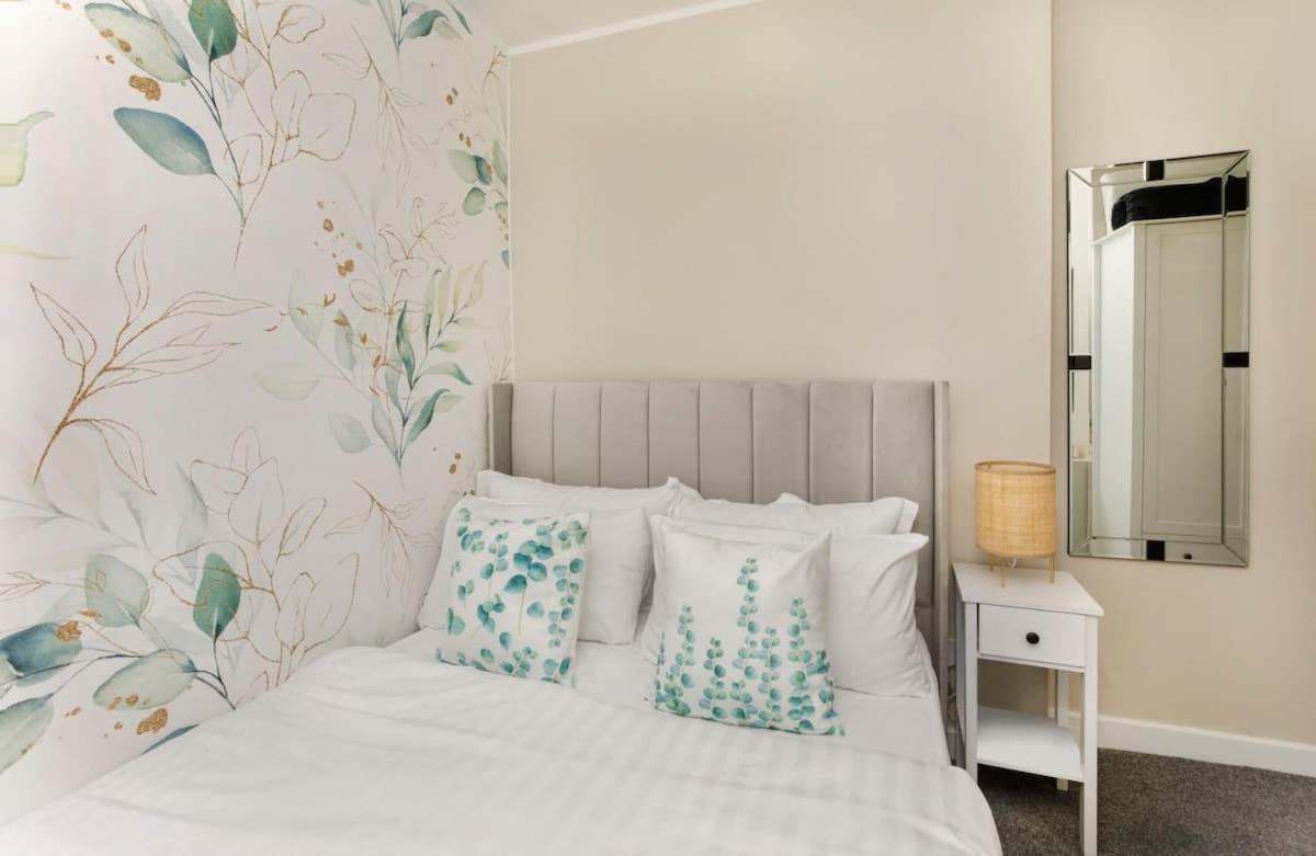The Dodsworth Modern 4 Bedroom House, Sleeps 8 York Exterior photo