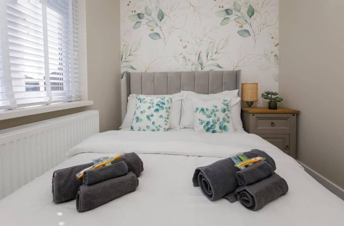 The Dodsworth Modern 4 Bedroom House, Sleeps 8 York Exterior photo