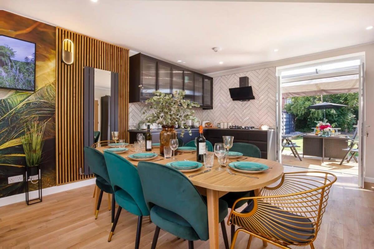 The Dodsworth Modern 4 Bedroom House, Sleeps 8 York Exterior photo